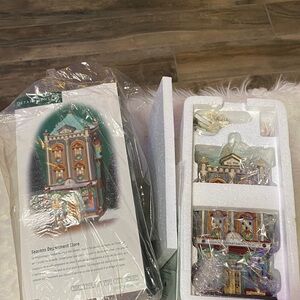 Department 56 seasons department store Christmas in the city series, NIB